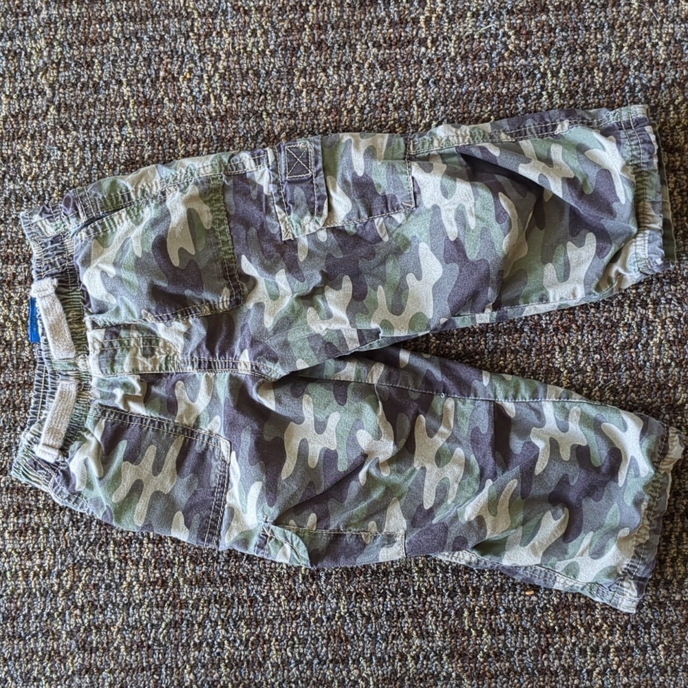 Camoe 18m pants